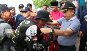 Gubernur Al Haris sambut kedatangan tim ekspedisi milir berakit